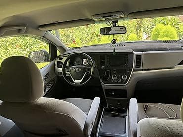 Toyota Sienna: 2019 г., 3.5 л, Автомат, Бензин, Минивэн — 7