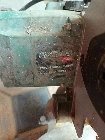 black decker: Торцовочная пила Rubin (Рубин) 10" Характеристики: - Тип — 3