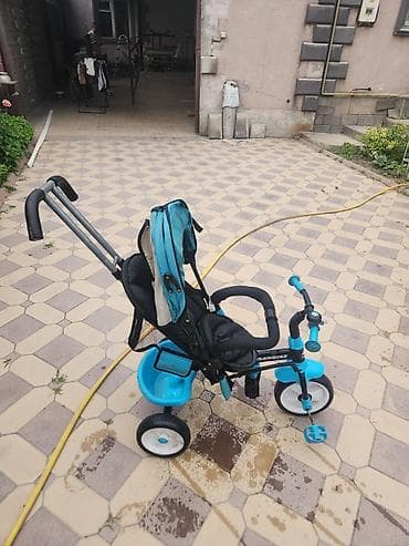 Детский трехколесный велосипед с родительской ручкой состоянии буу