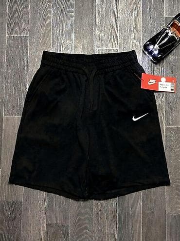 Мужские шорты Nike, цвет черный. - Лаконичный дизайн с маленьким