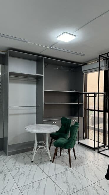 торговое оборудование для магазина одежды: Мебель в отличном состоянии — 3