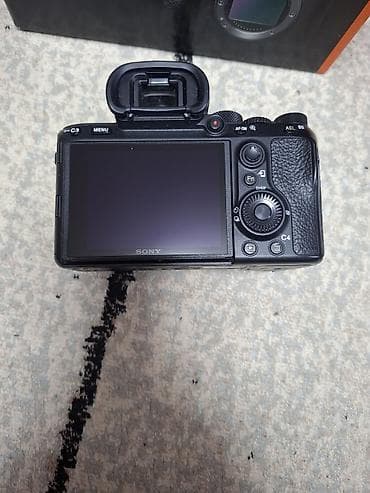 Фотоаппараты: Полнокадровая беззеркальная камера Sony Alpha a7 III (ILCE‑7M3) — — 5