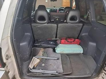 b class: Toyota RAV4: 1996 г., 2 л, Автомат, Бензин, Кроссовер — 4