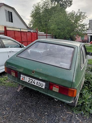 Москвич: Москвич 2141: 1995 г., Хэтчбэк — 5