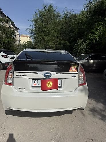 приус 2018: Toyota Prius: 2015 г., 1.8 л, Автомат, Гибрид, Хэтчбэк — 4
