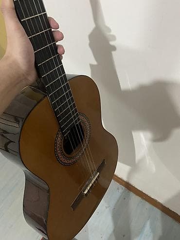 советские гитара: 🎸 Продаётся классическая гитара в отличном состоянии! Идеальный — 3