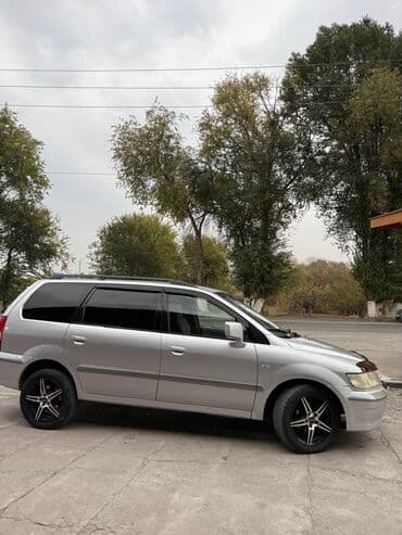 обмен машинами с доплатой: Mitsubishi Space Wagon: 2002 г., 2 л, Механика, Бензин, Минивэн — 8