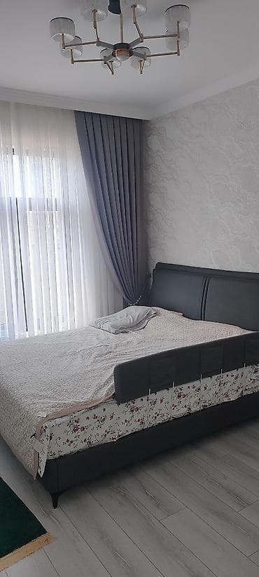 Үйлөрдү сатуу: Продаётся одноэтажный дом с 5 сотах участком. Основное: - Планировка — 10