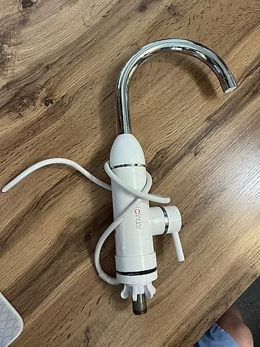 Проточный водонагреватель‑смеситель ATmor (ATMO R) с изливом-гусаком