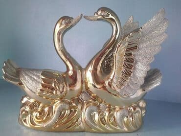 бронзовые статуэтки купить: Статуэтка "Лебединая верность" 
Фаянс, тяжелая.
Новая! — 3