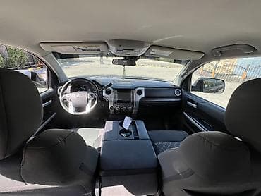 5700: Toyota Тундра: 2018 г., 5.7 л, Автомат, Бензин, Пикап — 10
