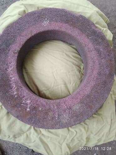 купить столик для кормления: Точильный камень.Наружный диам.0,35. Внутренний — 3