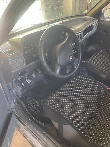 аренда авто спарк: Daewoo Nexia: 2001 г., 1.5 л, Механика, Бензин, Седан — 5