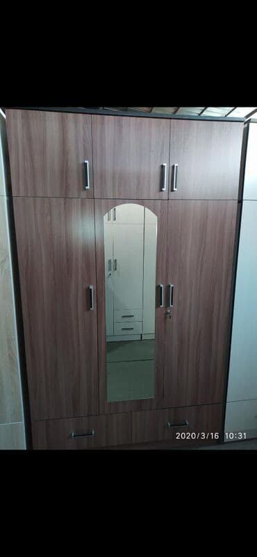 шкаф 3 дверные: Новый шкаф трехдверный 
Российский ламинат
В наличии есть расцветки — 7