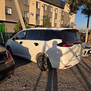 kia moning: JAC : 2021 г., 1.5 л, Вариатор, Бензин, Минивэн — 1