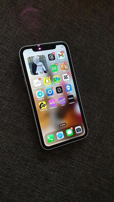 iphone 13mini: Продаю Айфон XR в корпусе 17 про, состояние телефона отличное — 5