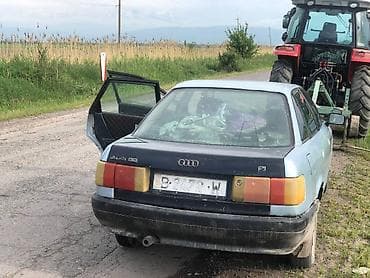 Транспорт: Audi 80: 1989 г., 1.8 л, Механика, Седан — 5