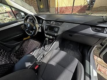 шкода актовия: Skoda Octavia: 2015 г., 1.6 л, Автомат, Бензин, Седан — 8