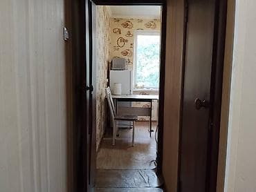 Кыймылсыз мүлк: 1 бөлмө, 35 м², 104-серия, 2 кабат — 3
