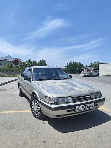 Mazda 626: 1990 г., 2 л, Механика, Бензин, Седан