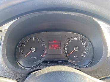 голф поло: Volkswagen Polo: 2010 г., 1.6 л, Механика, Бензин, Седан — 9