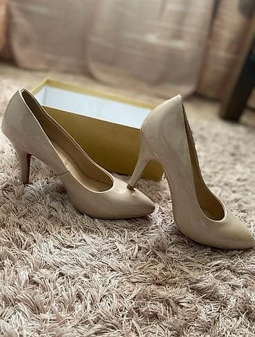 Туфли в отличном состоянии 
Размер 36 
Цена 1000 с