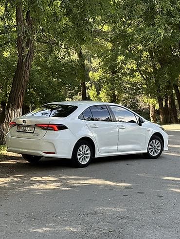 продажа авто тойота королла: Toyota Corolla: 2022 г., 1.8 л, Вариатор, Гибрид, Седан — 4