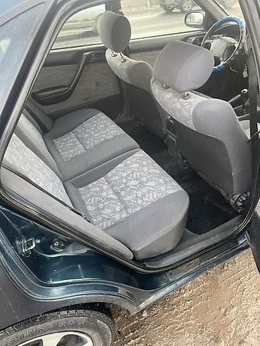 camry 1999: Toyota Carina E: 1997 г., 1.6 л, Механика, Бензин, Седан — 5