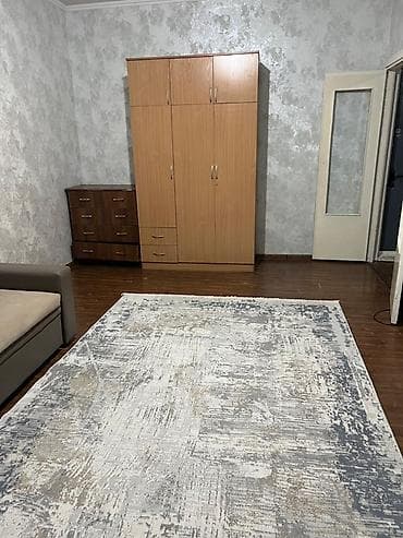 Недвижимость: Сдаю одноком квартиру мкр Тунгуч Ковер современный, прямоугольный - — 1