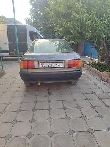 8 4: Audi 80: 1990 г., 1.8 л, Механика, Бензин, Седан — 2