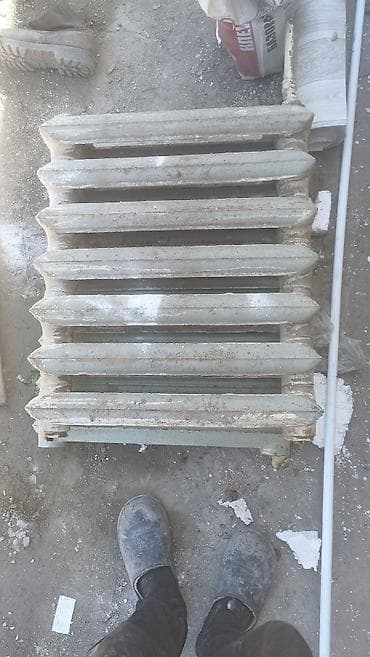 Радиаторлор, батареялар: Чугунные радиаторы отопления (секционные) - Материал: чугун - — 3