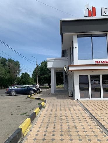 космическая: СДАЁТСЯ КОММЕРЧЕСКОЕ ПОМЕЩЕНИЕ Площадь: 500 м² Локация: район Баха — 2