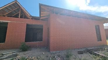 уч коргон: Продаётся коттедж, " Turpan Village'', с. Кара-Ой ( Долинка), третья — 4