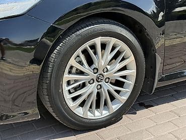 jac js6: Toyota Camry: 2019 г., 2.5 л, Автомат, Гибрид, Седан — 8
