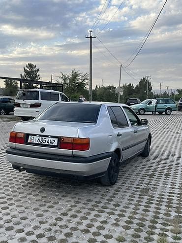 болты для колес: Volkswagen Vento: 1992 г., 1.8 л, Механика, Седан — 4