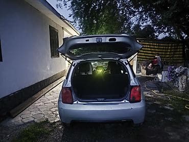 geely m: Toyota Ist: 2003 г., 1.3 л, Автомат, Хэтчбэк — 2