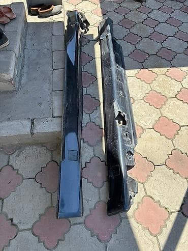 пороги на стрим: Наружные накладки порогов Mercedes-Benz — 1