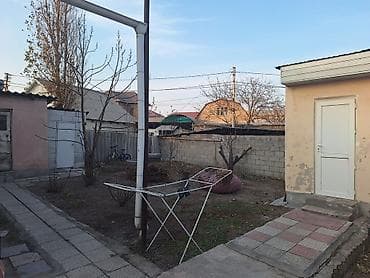 Продажа домов: 🏡 **Продаётся дом с удобствами в Бишкеке** 📍 Район: ж/м Колмо 🛏️ — 5