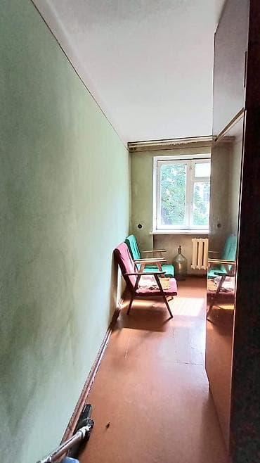требуется склад: 2 комнаты, 44 м², Бишкек Парк ТРЦ Индивидуалка, 3 этаж, Требуется ремонт — 4