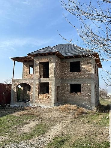 земля дом: Двухэтажный кирпичный дом с мансардой (коробка с крышей) - Материал — 2