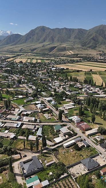 продаю парковку: Продается УНИКАЛЬНЫЙ дом в стиле хайтек, в селе АРАШАН. Дом — 2