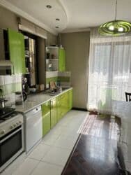 Үйдү ижарага алам: 285 кв. м, 6 бөлмө, Брондолгон эшиктер — 3