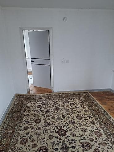 дом ала арча: Сдаётся в аренду просторный дом с двумя уровнями. Особенности: - — 5