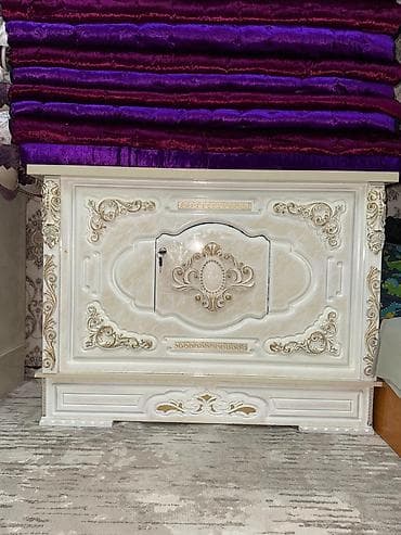 колуны купить: Спальный гарнитур, Б/у, Двуспальная кровать, Трюмо, Тумба, цвет - Бежевый — 2