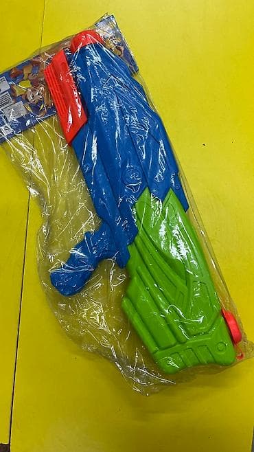 Игрушки: Водные пистолеты в большом ассортименте выбор просто огромный — 2