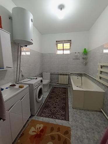 дом в ош: С р о ч н о Продается 🏠 ближе Ошскому рынку находится жилмассиве Колмо — 3