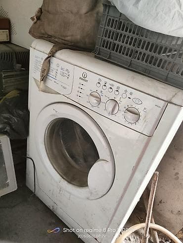 срочно продам стиральная машина: Стиральная машина Indesit WISL 83 - Тип загрузки: фронтальная - — 1