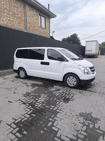 ми 10 с: Hyundai H-1 (Starex) фургон, белый цвет, кузов длинный. Особенности — 1