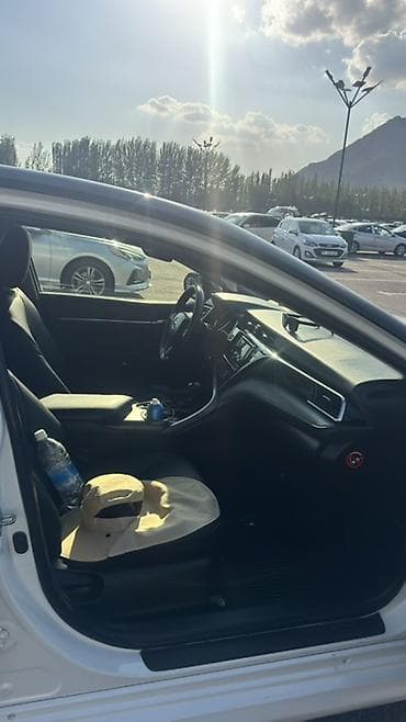 honda 2: Toyota Camry: 2018 г., 2.5 л, Автомат, Бензин, Седан — 3