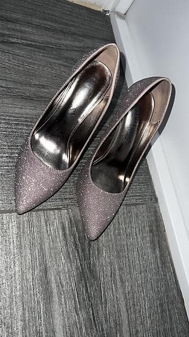 кроксы женские оригинал: Туфли-лодочки на высоком каблуке с заострённым носком. - Бренд — 3